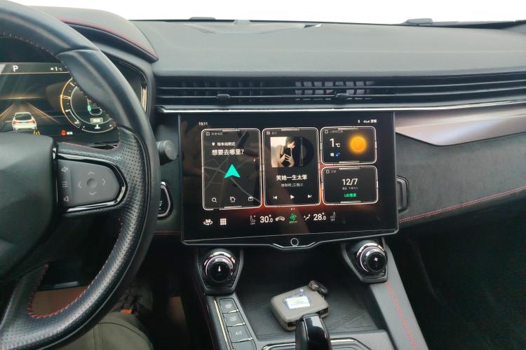 领克05 2020款 2.0TD 四驱劲Halo中控内饰16