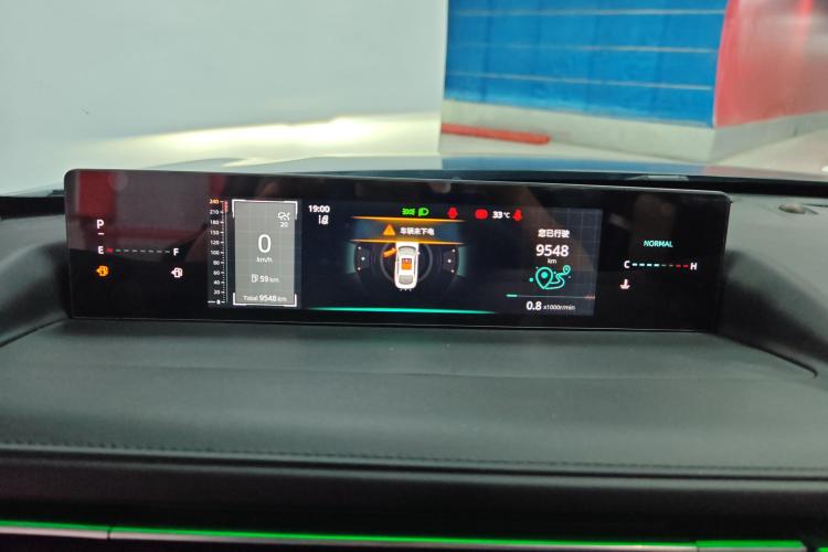 长安 逸动 2024款 1.5T GDI自动 旗舰型中控内饰14