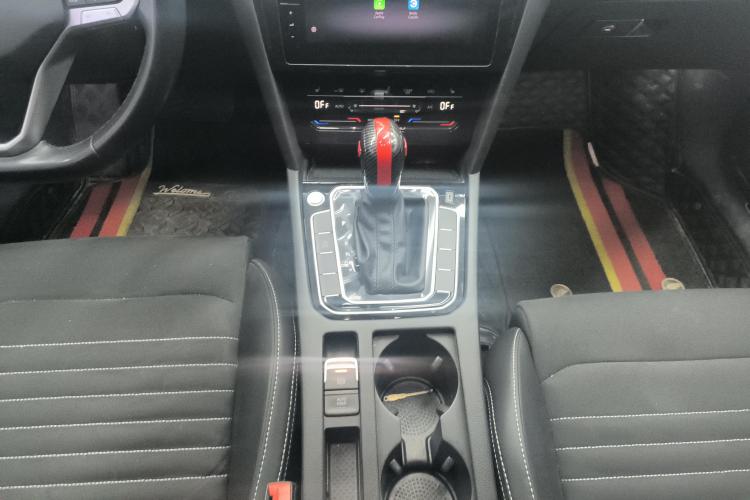 大众 迈腾 2020款 330TSI DSG 豪华型中控内饰18