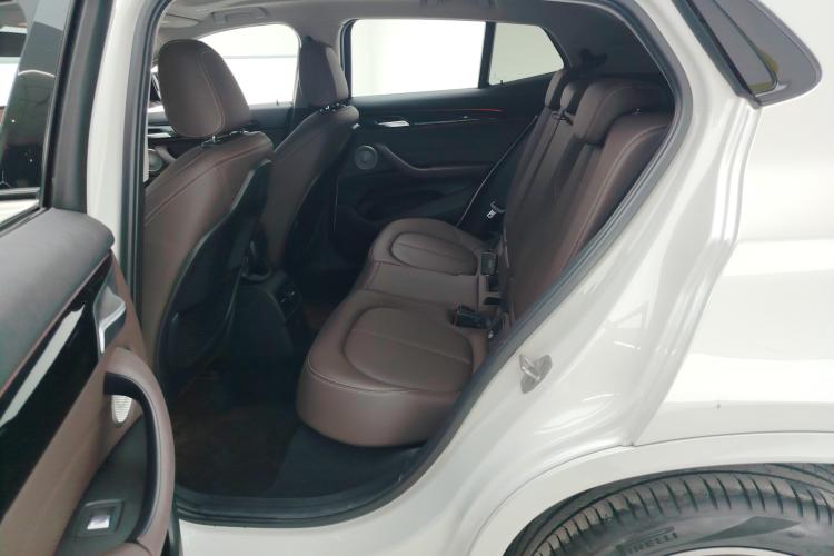 宝马X2 2022款 sDrive25i M运动套装中控内饰21