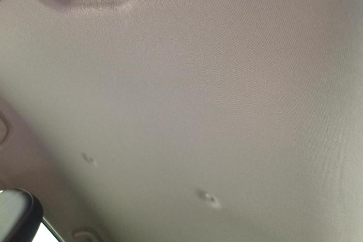 欧拉白猫 2022款 小野猫版 401km 旗舰型 三元锂中控内饰22