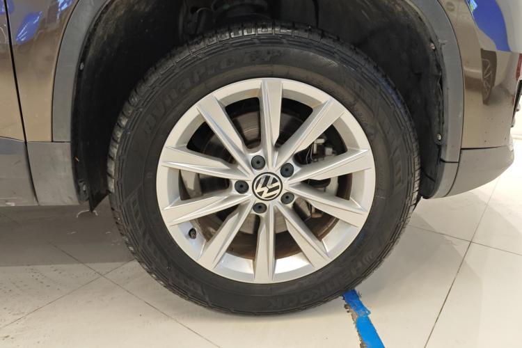 大众 途观 2017款 300TSI 自动两驱丝绸之路舒适版车身外观10