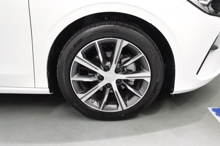 吉利汽车 帝豪 2023款 第4代冠军版 1.5L CVT旗舰型车身外观10