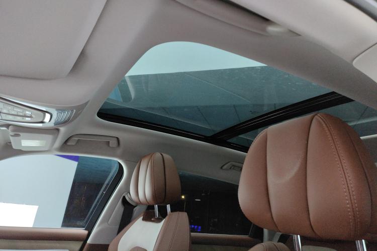 岚图汽车 岚图FREE 2024款 超长续航智驾版中控内饰22