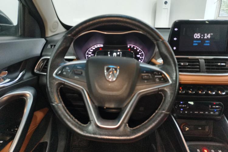 宝骏510 2017款 1.5L 自动豪华型中控内饰13