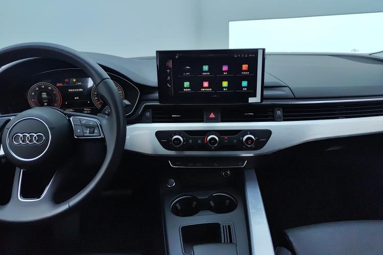 奥迪A4L 2024款 40 TFSI 时尚动感型中控内饰16