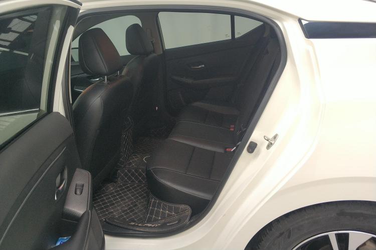 日产 轩逸 2021款 1.6L XL CVT悦享版中控内饰21