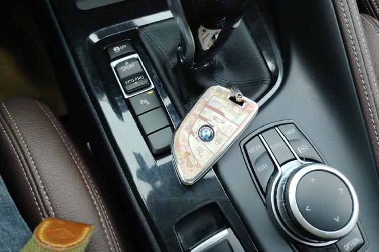 宝马X2 2022款 sDrive25i M运动套装中控内饰11