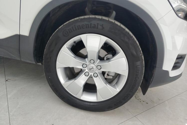 沃尔沃XC40 2021款 T3 智行时尚版车身外观10