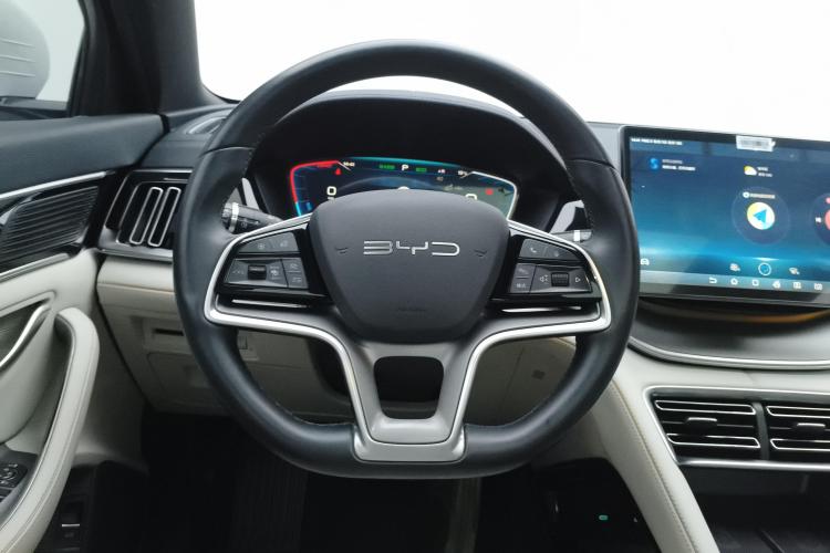 比亚迪 宋PLUS新能源 2023款 冠军版 EV 520KM 旗舰型中控内饰13