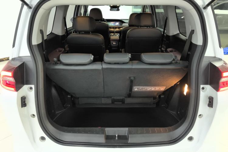 广汽传祺 传祺M6 2021款 PRO 270T DCT豪华版机舱底盘23