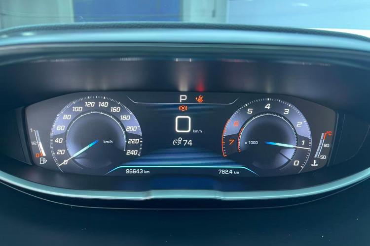 标致5008 2017款 350THP 5座精英版中控内饰14