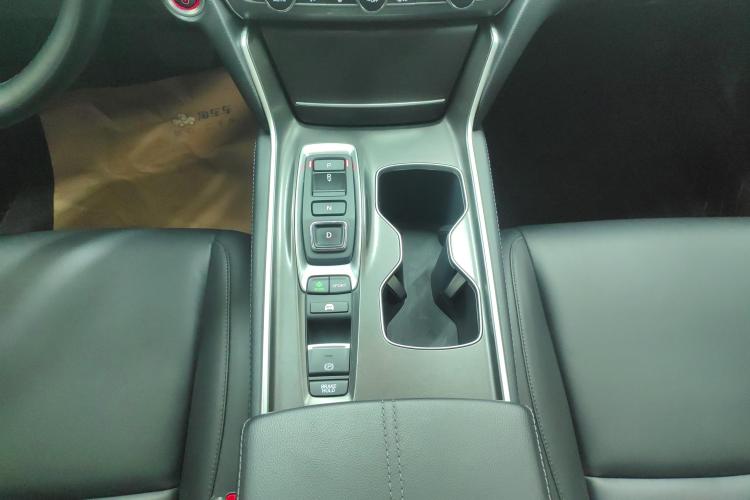 本田 雅阁 2022款 锐·混动 2.0L 锐领版中控内饰18