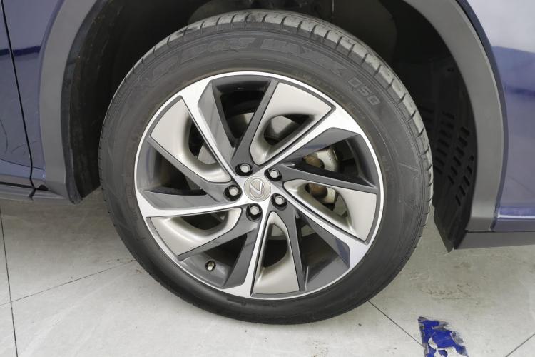 雷克萨斯RX 2016款 300 四驱典雅版 国V车身外观10