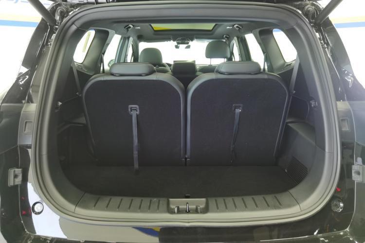 吉利汽车 豪越L 2024款 2.0T DCT尊贵型机舱底盘23