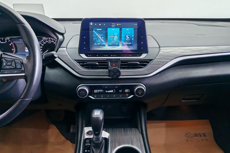 日产 天籁 2021款 2.0T XL Upper AD1 智享领航版中控内饰16