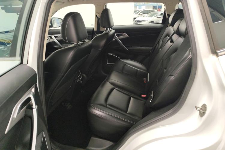 吉利汽车 博越 2016款 1.8TD 自动智联型中控内饰21