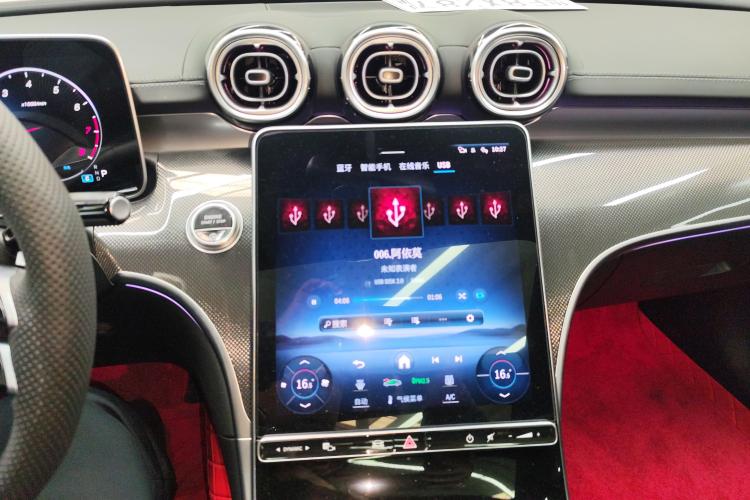 奔驰C级 2024款 改款三 C 260 L 运动版中控内饰16