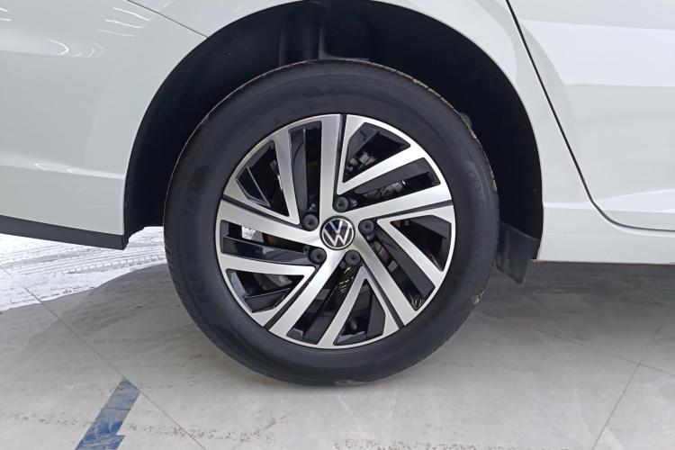 大众 朗逸 2024款 300TSI DSG星空满逸版车身外观10