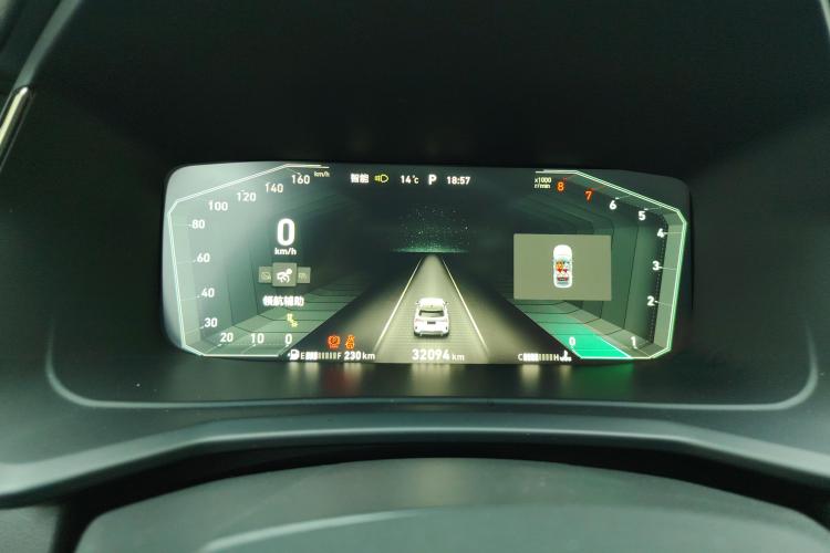 领克06 2023款 Remix 1.5T Hero中控内饰14