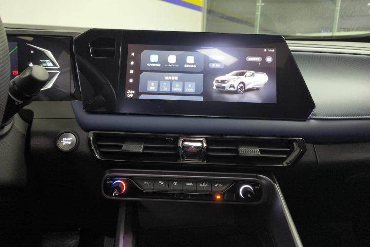 广汽传祺 传祺GS3 2023款 影速 270T 劲享版中控内饰16