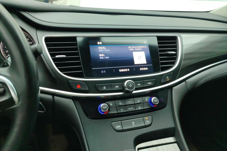 别克 君越 2021款 652T 豪华型中控内饰16