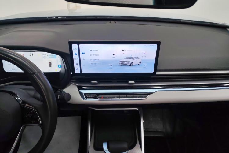 吉利汽车 帝豪 2023款 第4代冠军版 1.5L CVT旗舰型中控内饰16