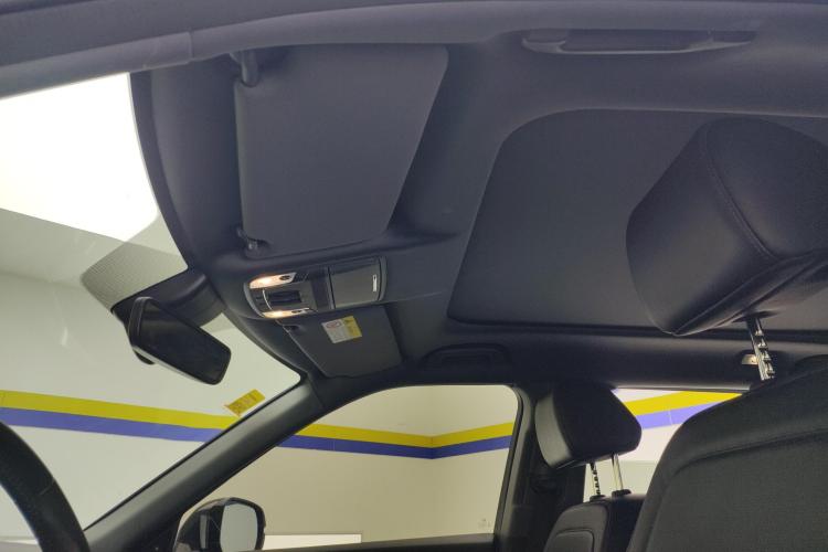 本田UR-V 2017款 240TURBO 两驱豪华版 国V中控内饰22