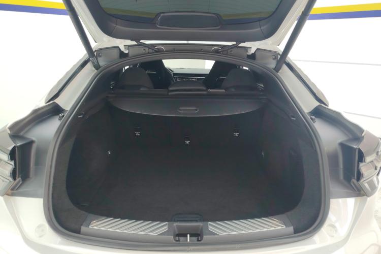 领克05 2020款 2.0TD 四驱劲Halo机舱底盘23