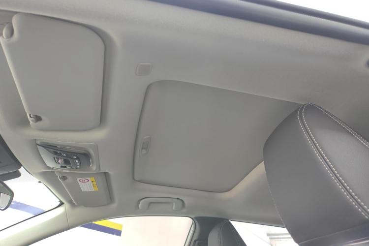 丰田 锋兰达 2023款 2.0L 智能电混双擎 领先版中控内饰22