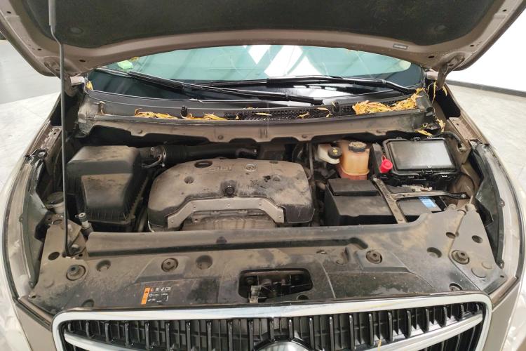 别克GL8 2017款 25S 舒适型 国V机舱底盘24