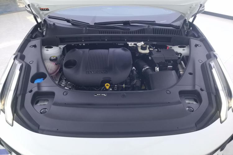 领克03 2023款 1.5TD DCT劲Pro机舱底盘24