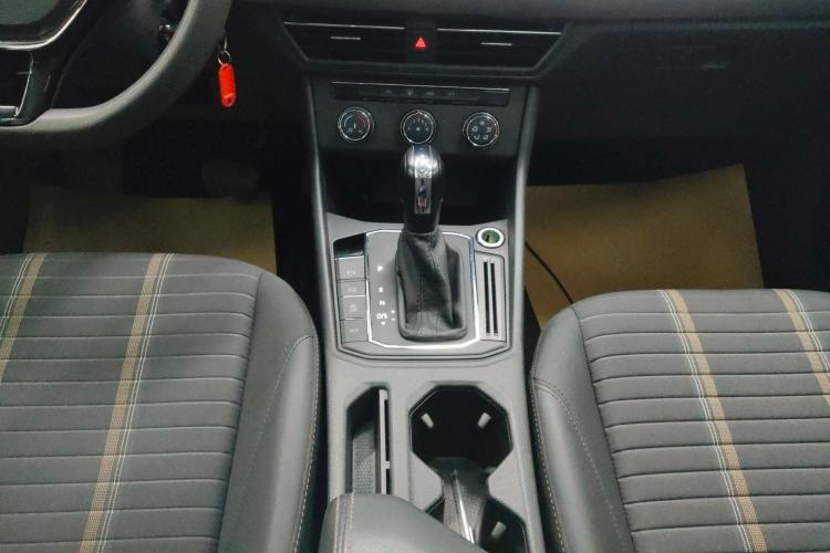 大众 朗逸 2021款 280TSI DSG舒适版中控内饰18