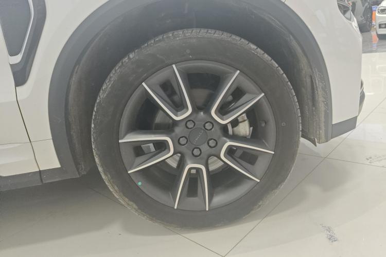 领克01 2021款 2.0TD 两驱型Pro车身外观10