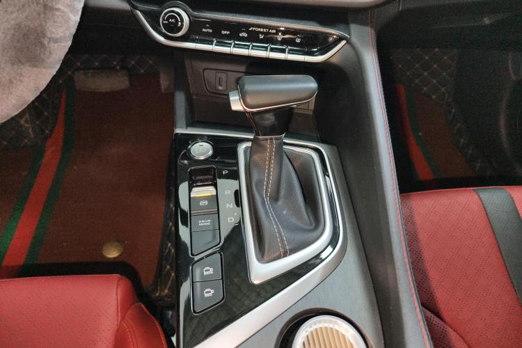 长安 逸动 2021款 PLUS 蓝鲸NE 1.4T GDI DCT尊贵型中控内饰18