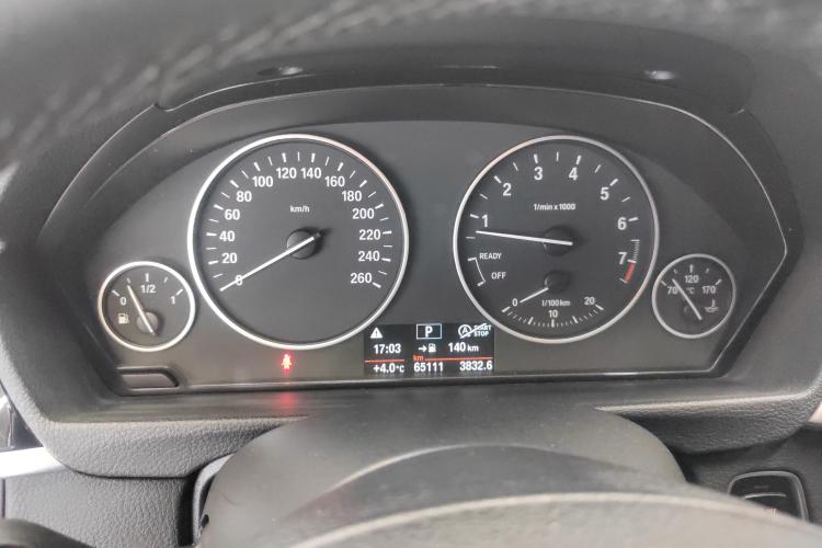 宝马3系 2017款 320Li 时尚型中控内饰14