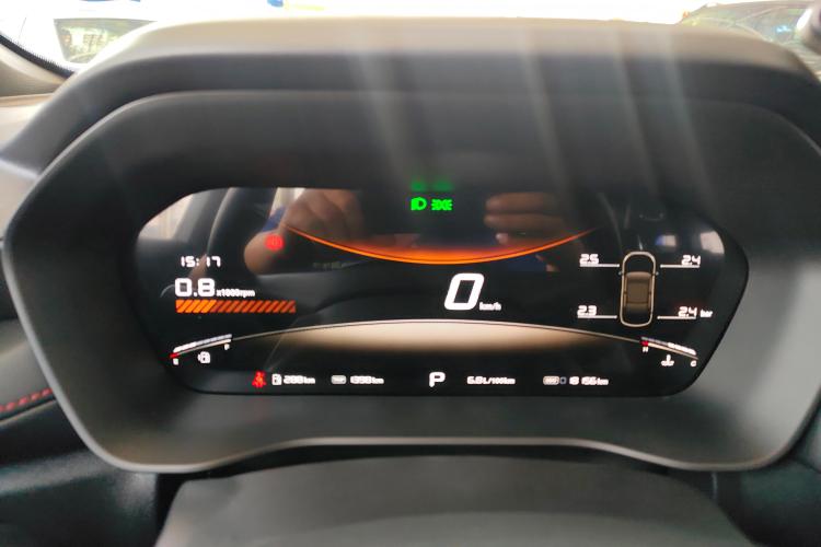 名爵 MG5 2025款 300TGI 全球旗舰版中控内饰14