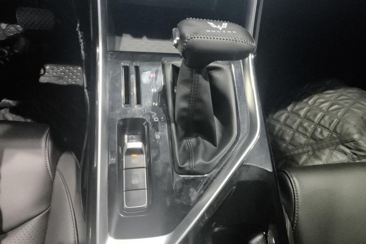 五菱汽车 五菱星辰 2021款 1.5T CVT星辉版中控内饰18