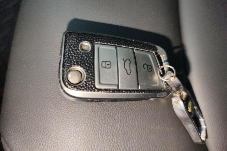 大众 途岳 2020款 280TSI 两驱豪华版 国VI中控内饰11