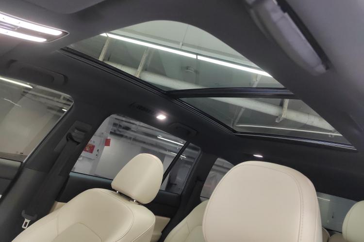 理想汽车 理想ONE 2021款 增程6座版中控内饰22