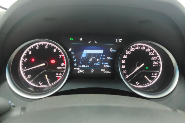 丰田 凯美瑞 2021款 2.0G 豪华版中控内饰14