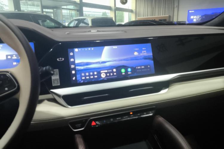 吉利汽车 星越L 2021款 2.0TD DCT EVO两驱尊贵型中控内饰16