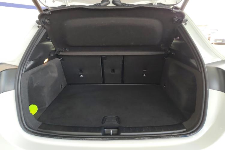 奔驰GLA 2023款 GLA 220机舱底盘23