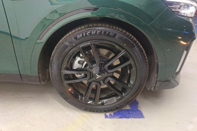 岚图汽车 岚图FREE 2024款 超长续航智驾版车身外观10