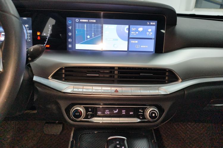 奔腾T77 2023款 1.5T 自动豪华型中控内饰16