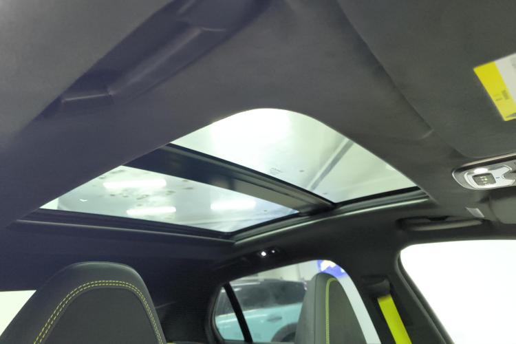 领克03 2021款 03+ 2.0TD 自动驭风版中控内饰22