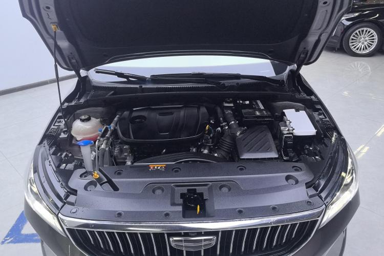 吉利汽车 帝豪 2023款 第4代冠军版 1.5L CVT尊贵型机舱底盘24