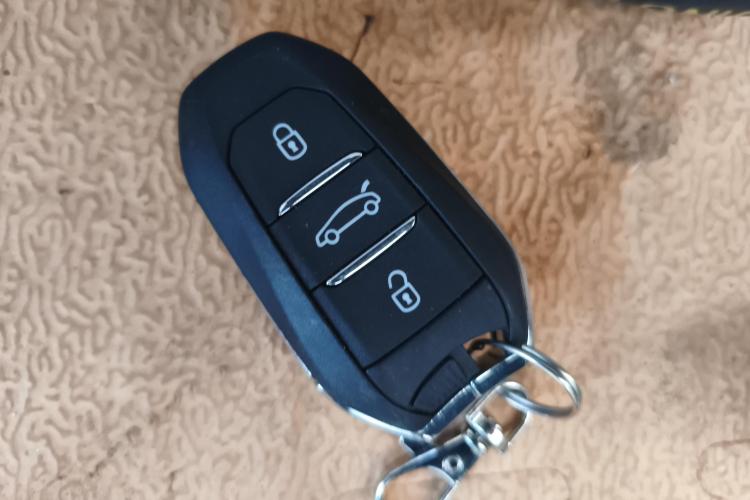 雪铁龙 天逸 C5 AIRCROSS 2017款 380THP 旗舰型中控内饰11