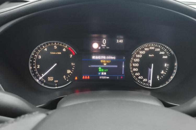 凯迪拉克XT4 2018款 28T 两驱领先型中控内饰14