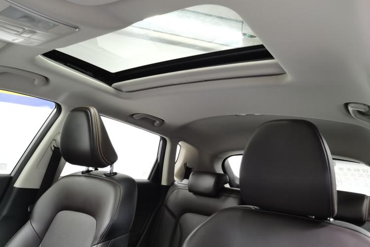 长安CS35PLUS 2019款 1.6L 手动畅联版中控内饰22